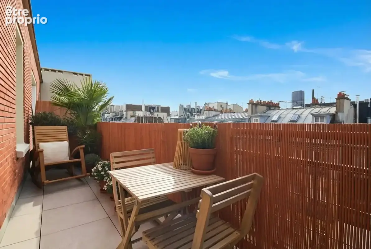 Luxembourg/Val-de-Grâce : un studio baigné de soleil ouvrant sur 2 terrasses - photo 1