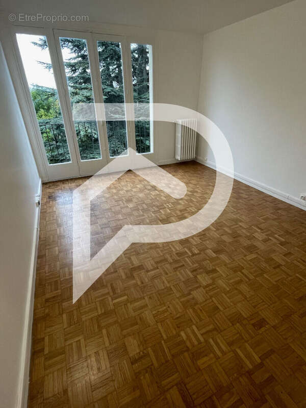 Appartement à SARCELLES