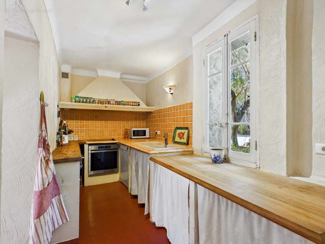 Maison à LORGUES