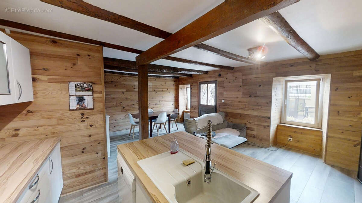 Maison à CHANTEUGES