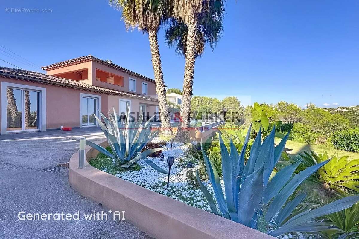 Maison à CAGNES-SUR-MER