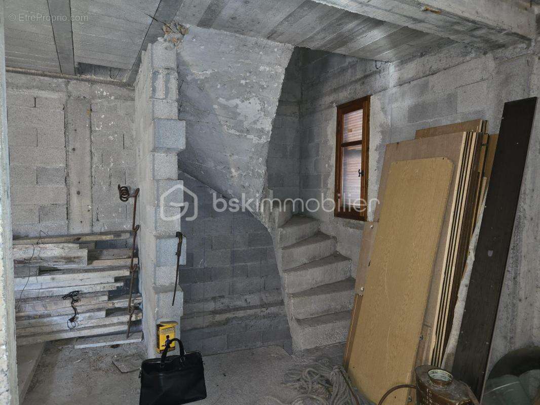 Maison à SAINT-SAUVEUR-SUR-TINEE