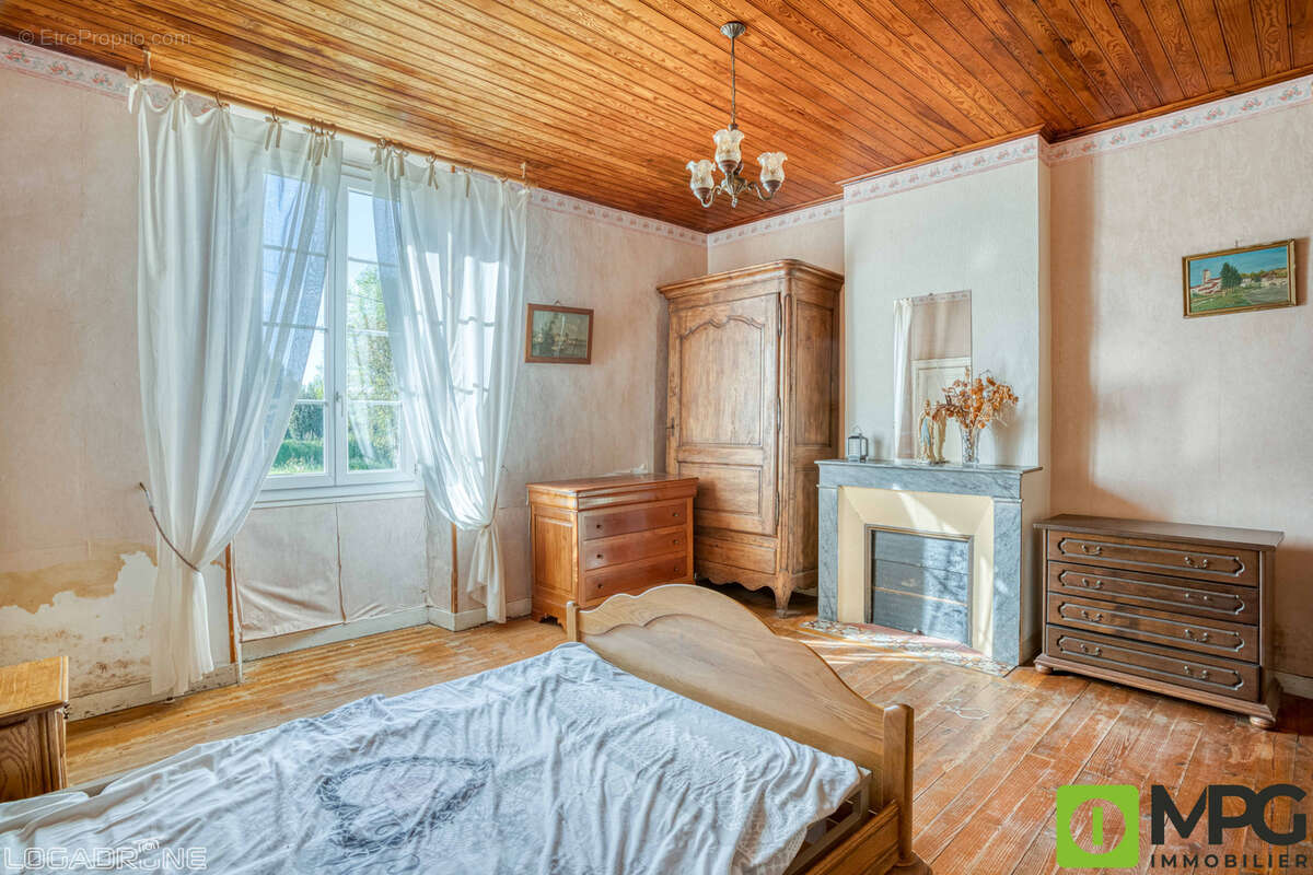 Maison à PINEL-HAUTERIVE