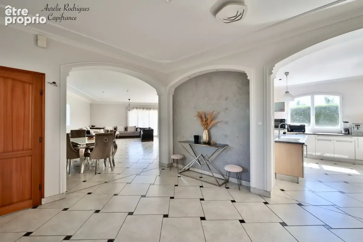 Maison à vendre 6 pièces  (01) - photo 5