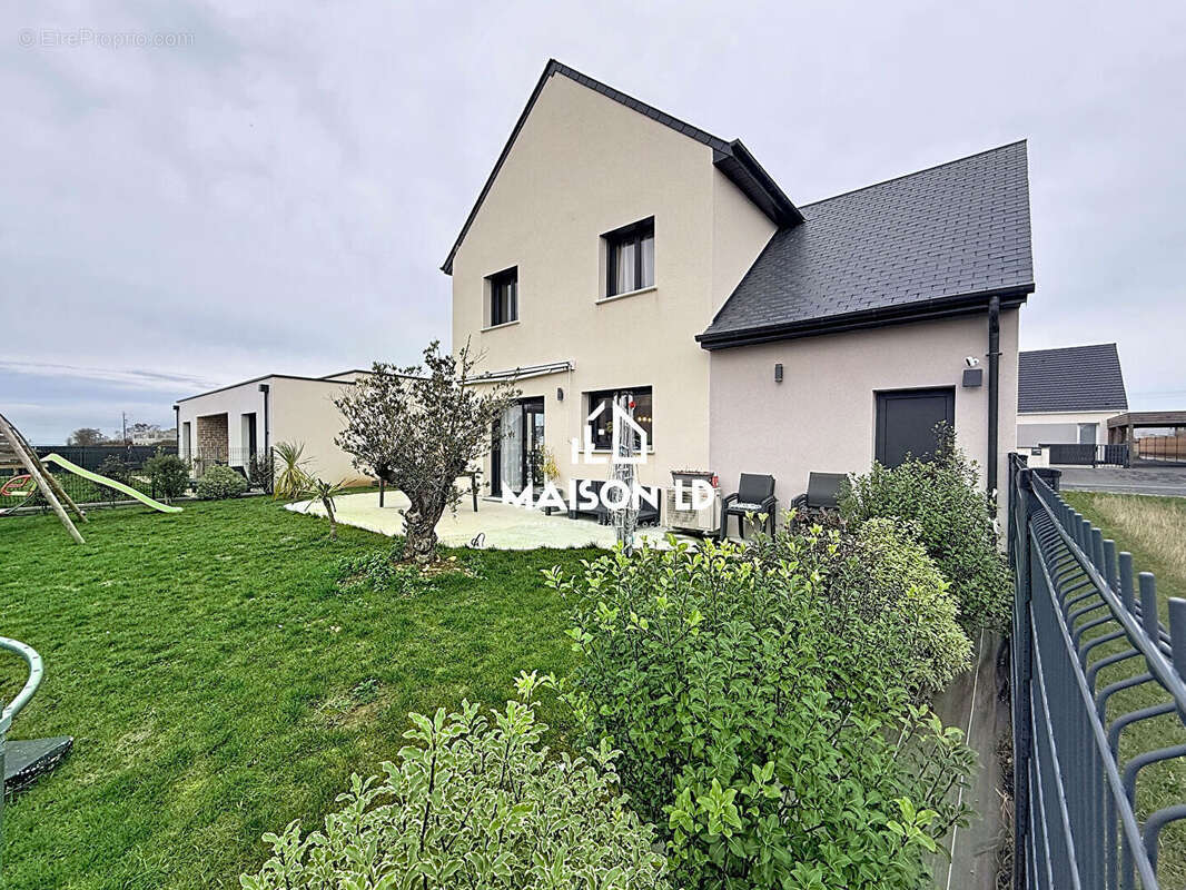 Maison à BRETTEVILLE-SUR-LAIZE