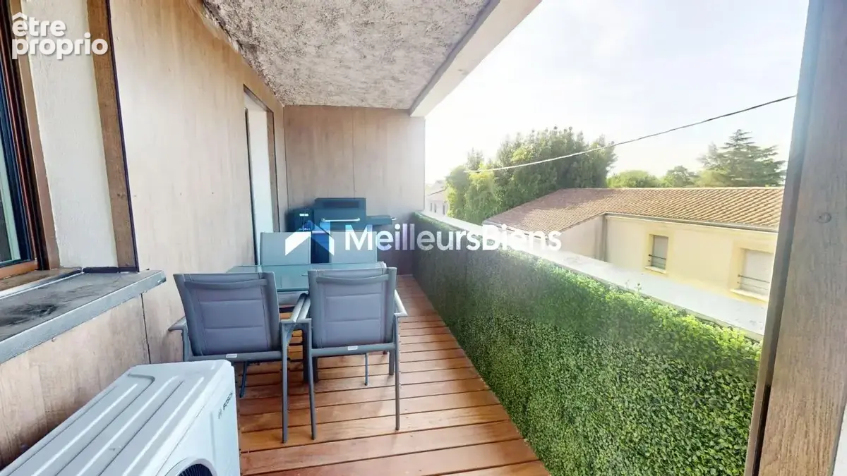 T3 lumineux de 80 m² à Bègles, piscine et 2 places de parking - photo 3