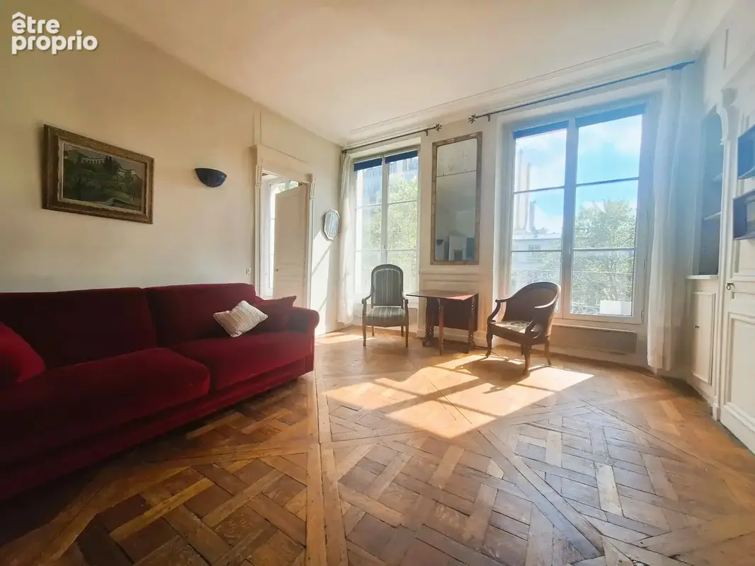 Xème, Porte Saint-Martin - 4 pièces de 64m² - 3ème ascenseur - 735 000 euros - photo 7