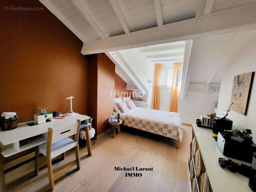 Maison à SAINT-MEDARD-EN-JALLES