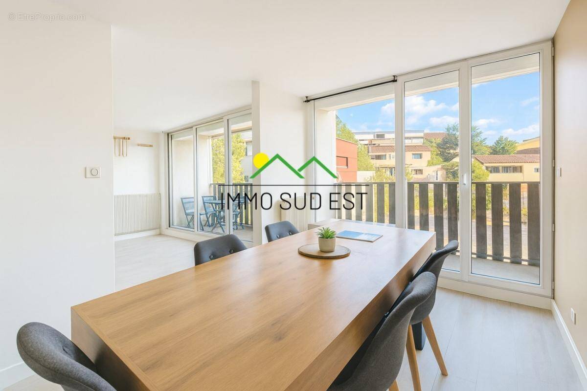 Appartement à AUBENAS