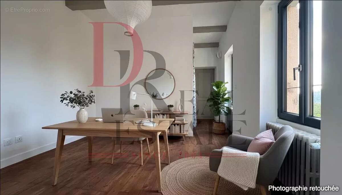 Appartement à LA TURBIE