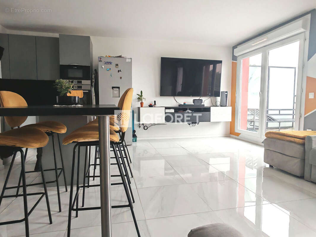 Appartement à CORBEIL-ESSONNES