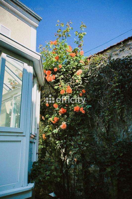 Maison à MARLY-LA-VILLE