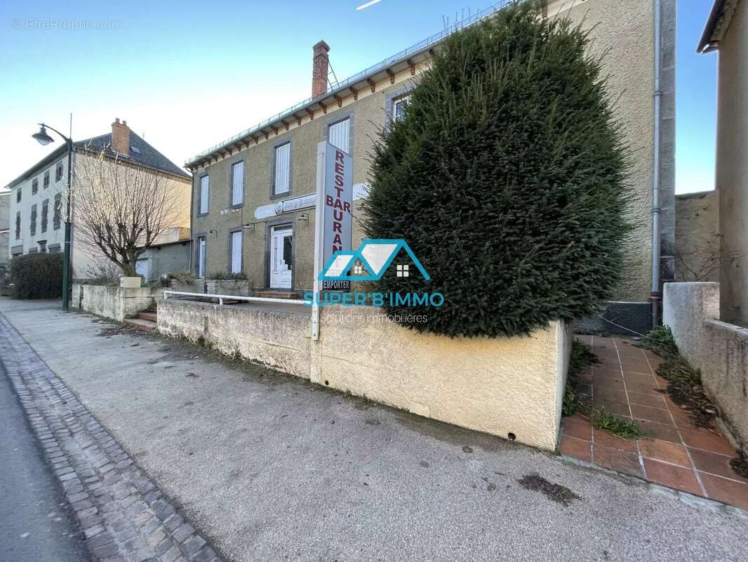 Maison à LA CHAPELLE-LAURENT