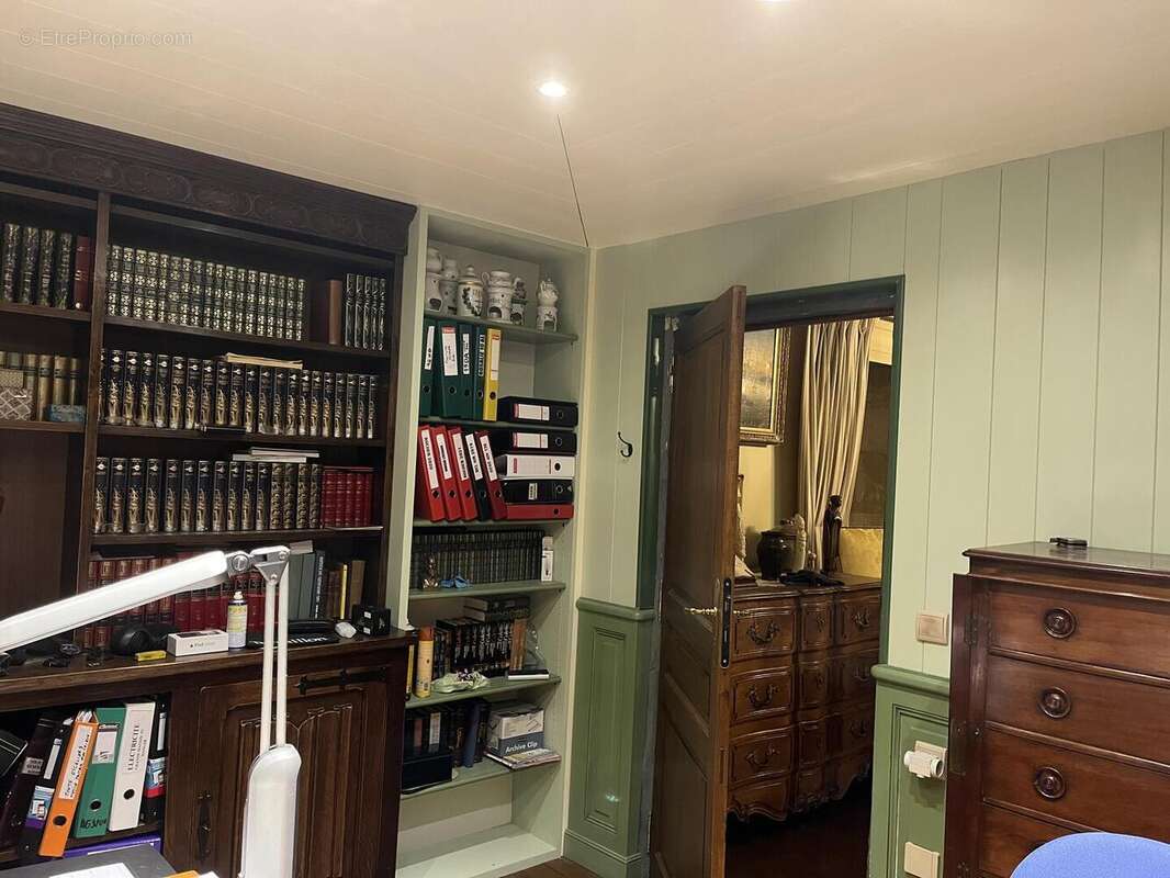 Maison R+1- Bureau - Chambre n°2 - Maison à LIVERNON