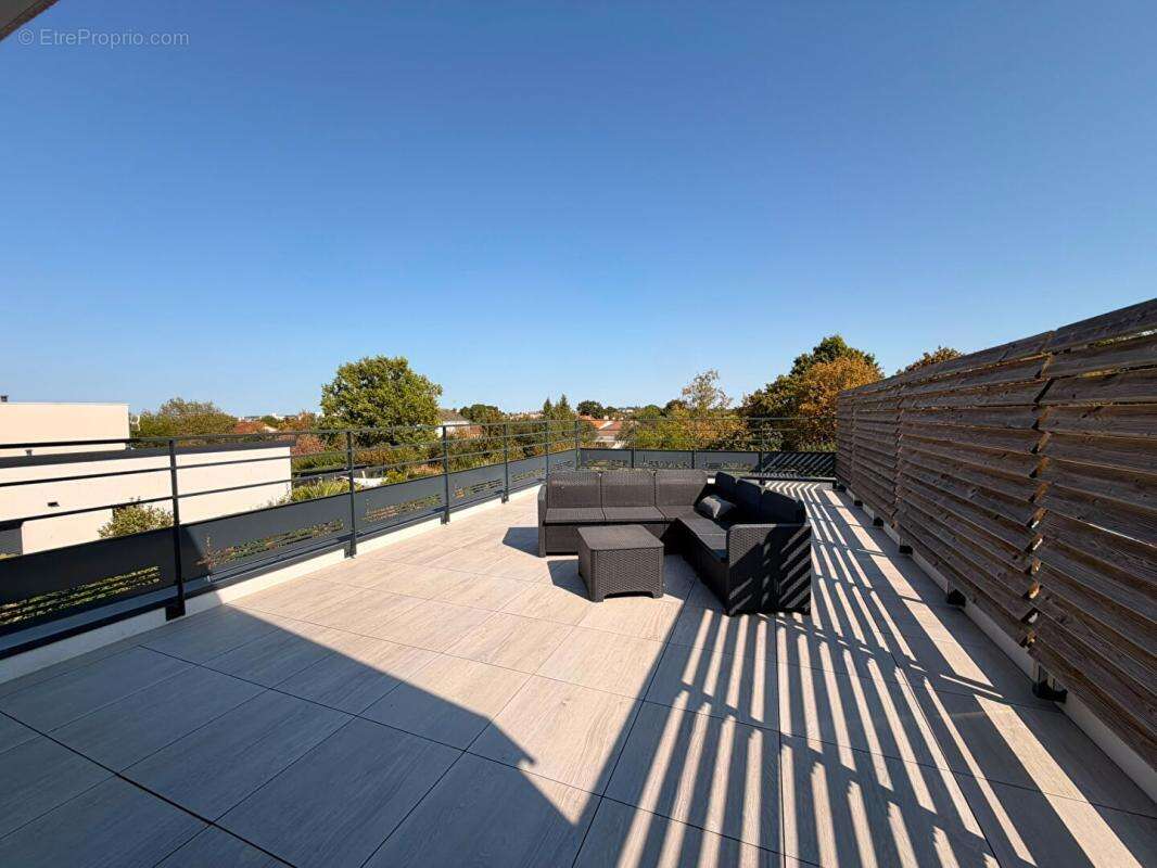 Maison contemporaine d'exception avec piscine couverte à Cholet - photo 14