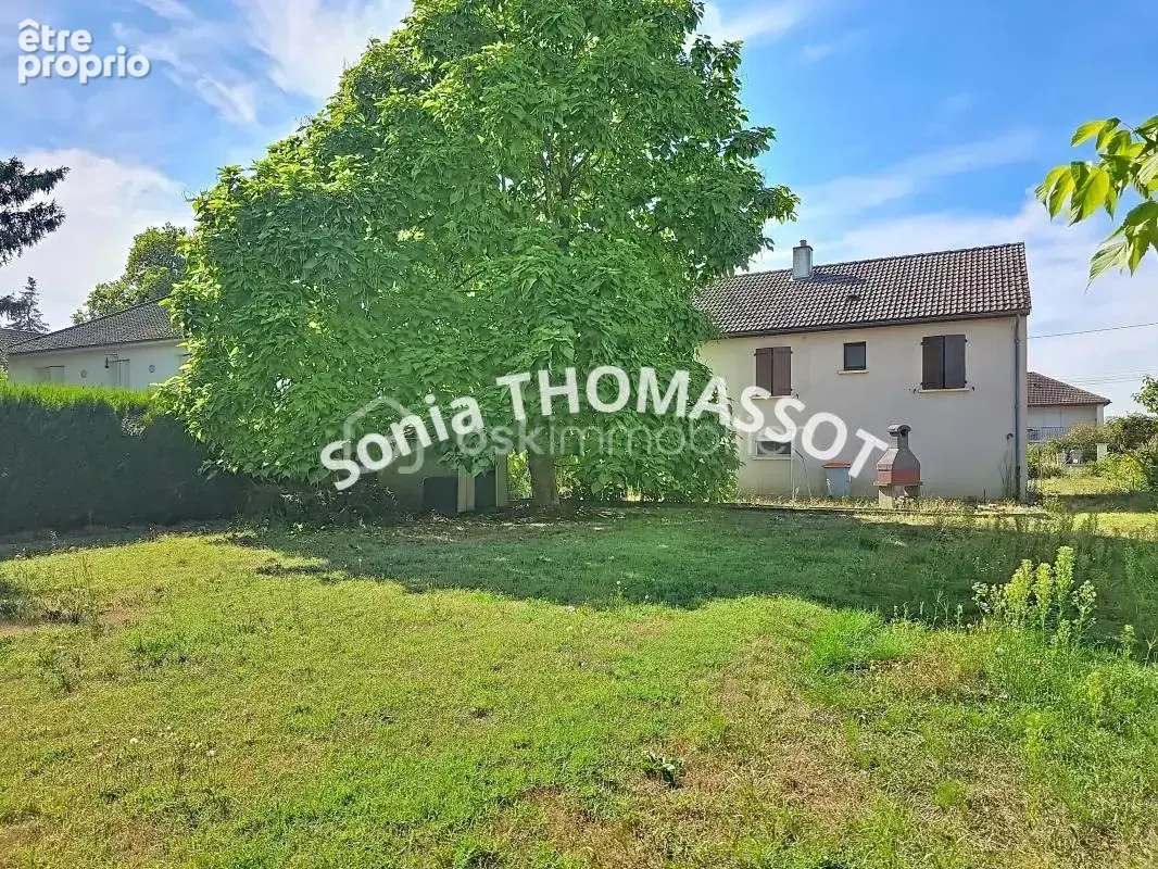 Maison sur sous-sol et terrain clos - photo 2