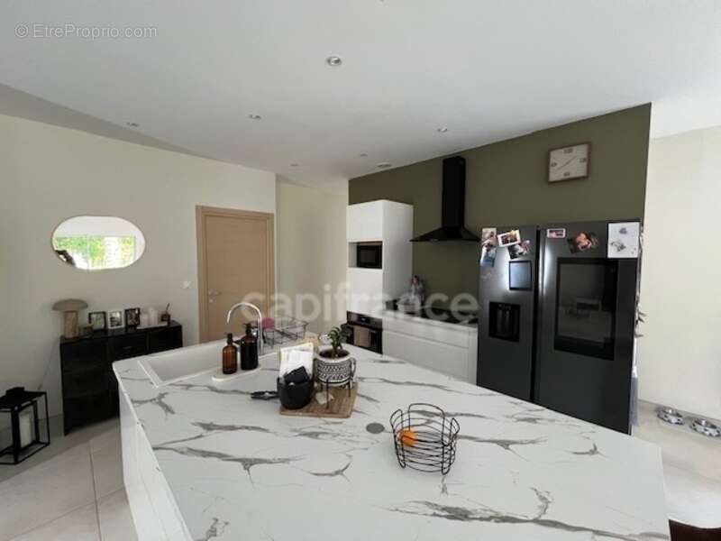 Maison à vendre 4 pièces LA TREMBLADE (17) - Garage - Terrain de 587m² - photo 7