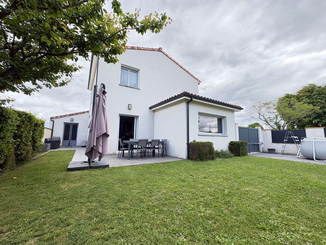 Maison à FROUZINS
