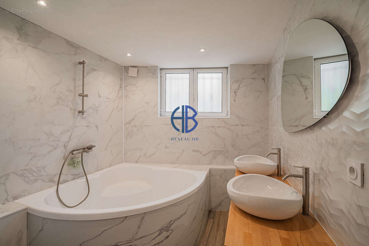 Maison Renage 5 pièce(s) 137 m2 + jardin + terrasse - photo 8