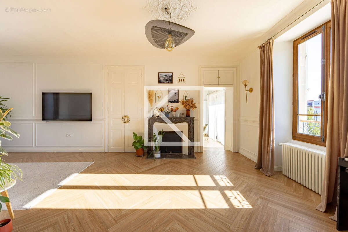 Maison à TUFFE