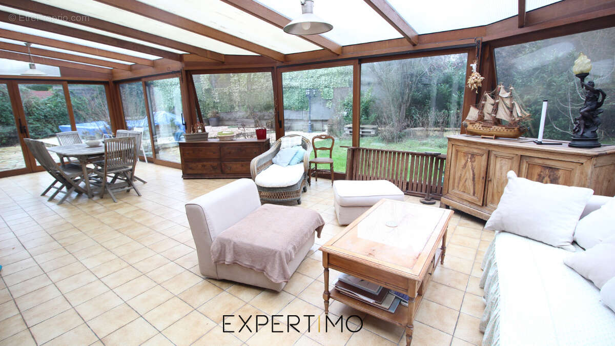 Maison à VILLECRESNES