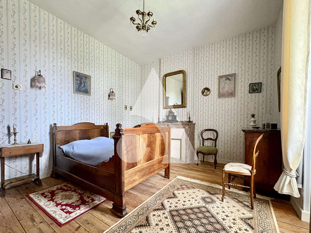 Maison à POULAN-POUZOLS