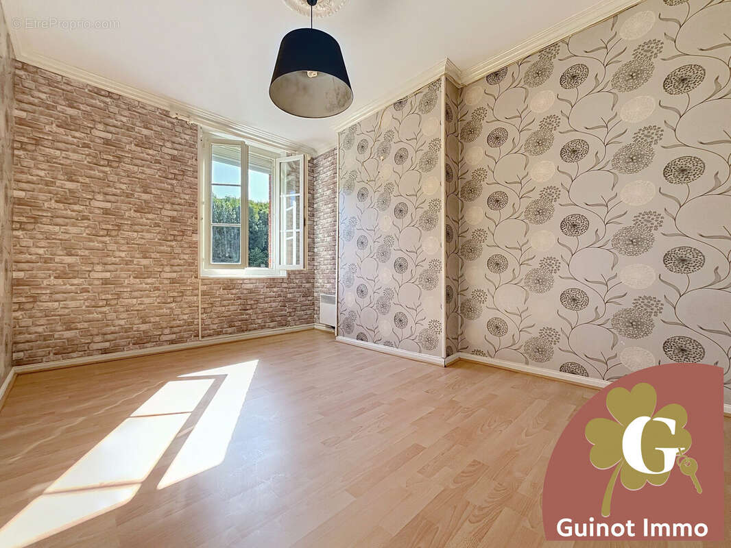 Maison à LILLEBONNE