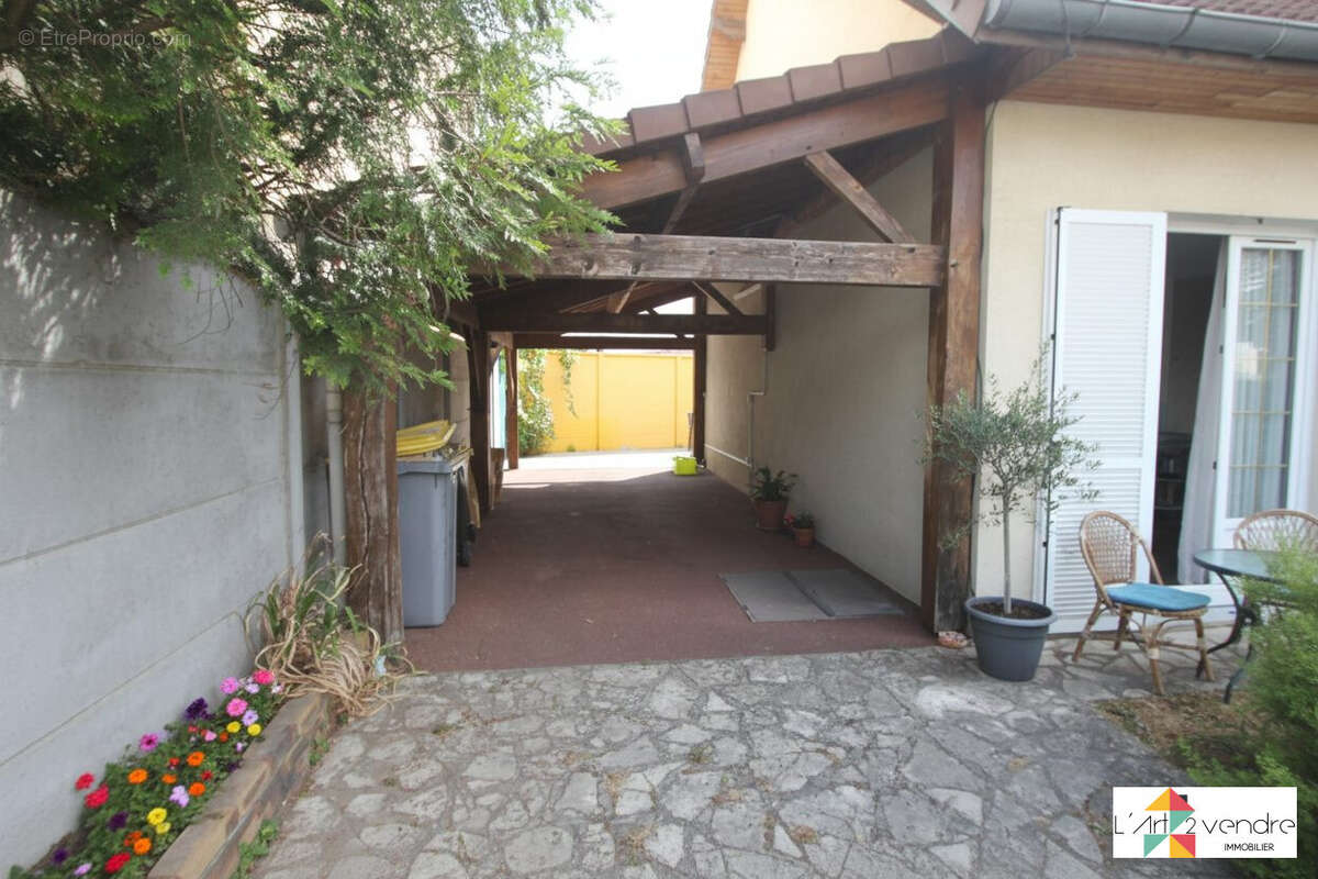 Maison 116 m² à Aulnay-Sous-Bois  - photo 3