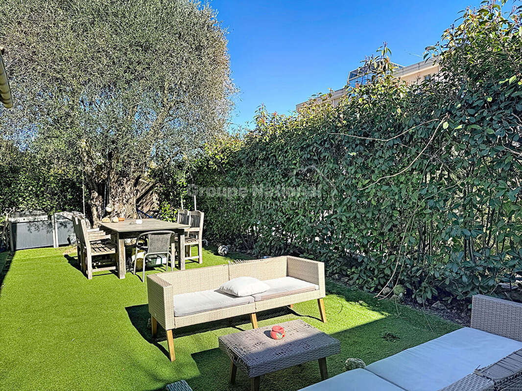 Maison à MANDELIEU-LA-NAPOULE