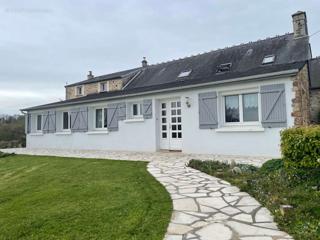 Maison à SOTTEVAST