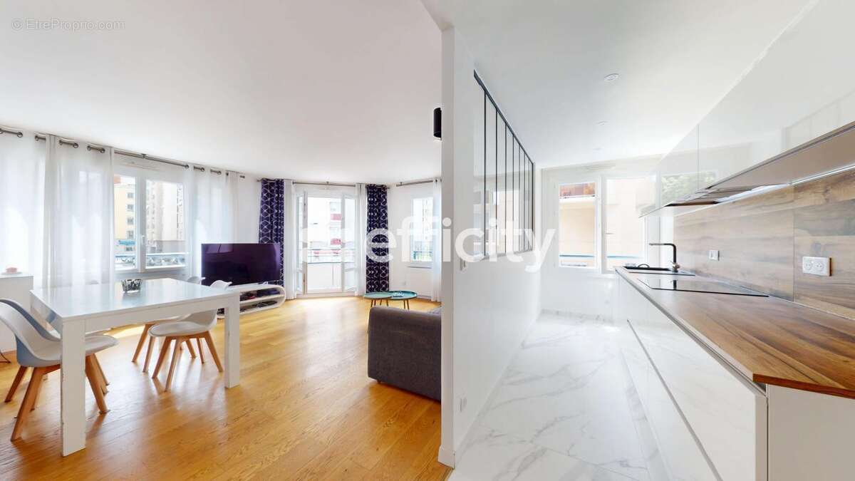 Appartement à LYON-6E