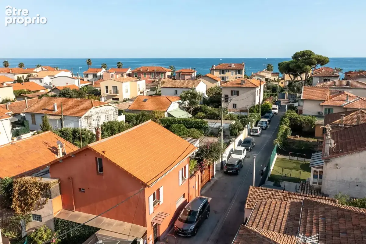 Maison 180 m² au Cros de Cagnes - 100 mètres des plages - photo 2
