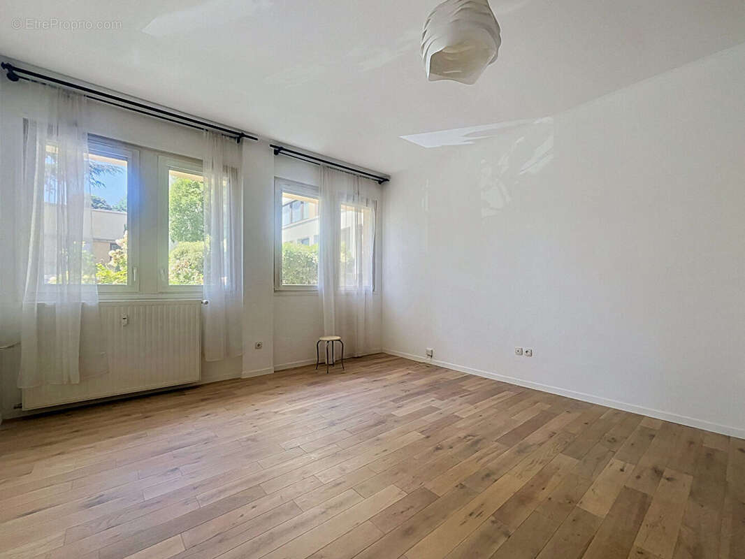 Appartement à FONTENAY-AUX-ROSES