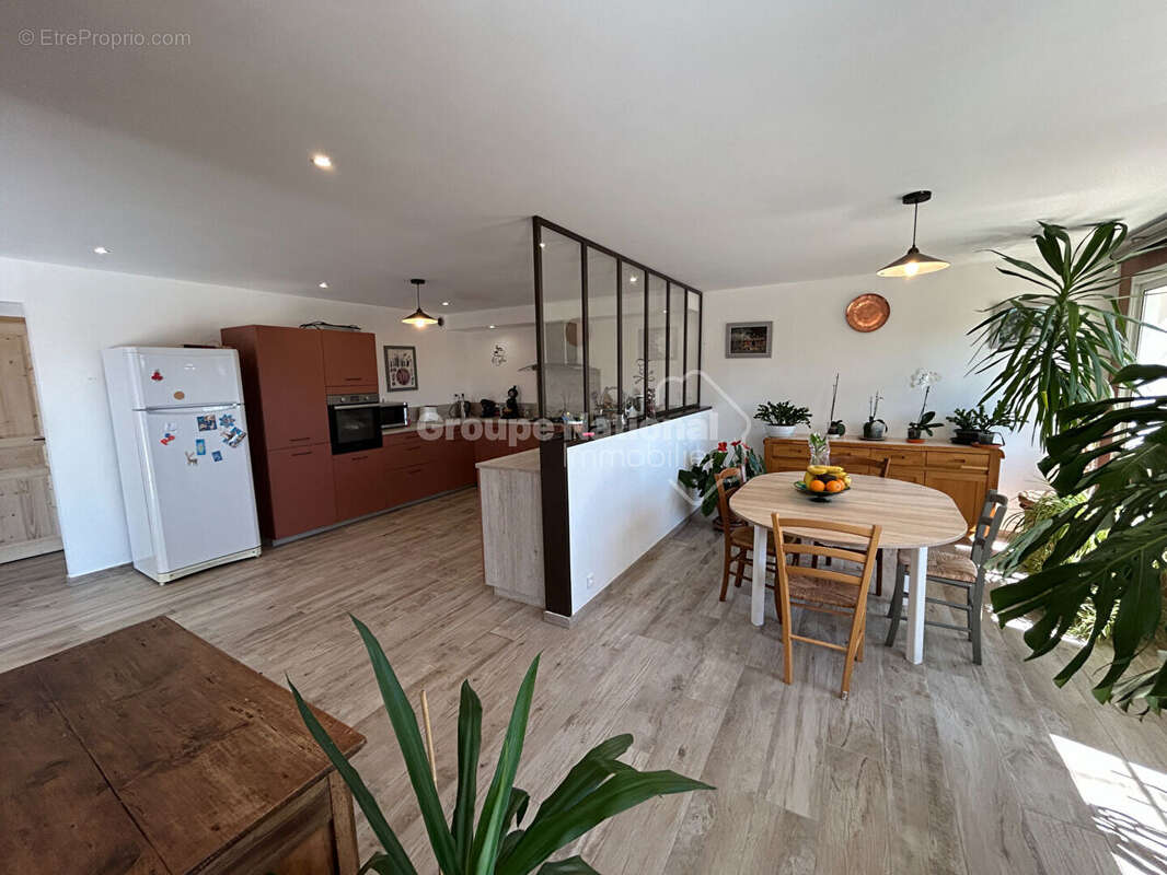 Maison à BEAUMES-DE-VENISE