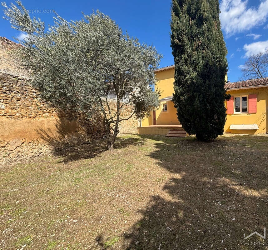 Maison à MONDRAGON
