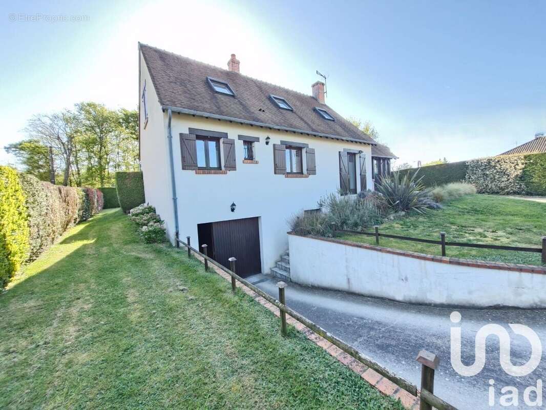 Photo 4 - Maison à LES BORDES