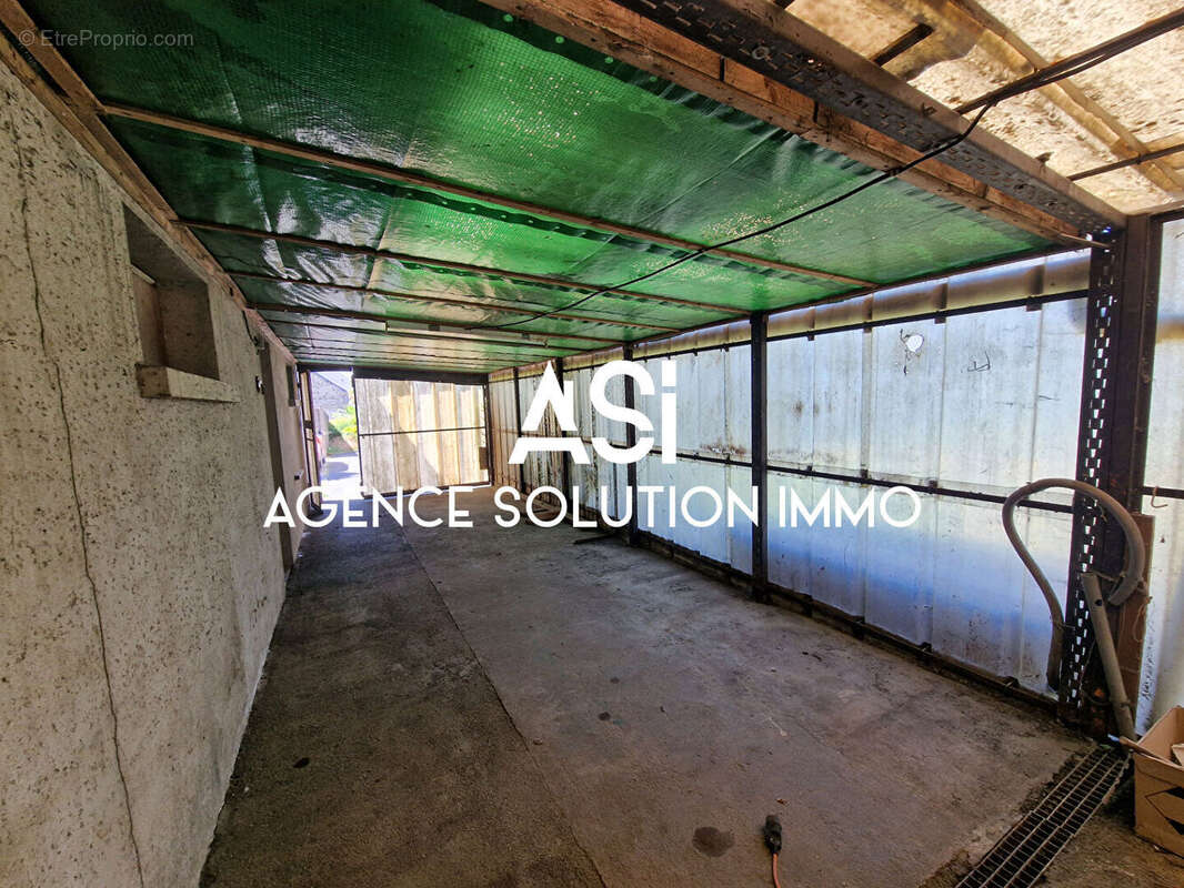 Maison à SAINT-PIERRE-LA-COUR