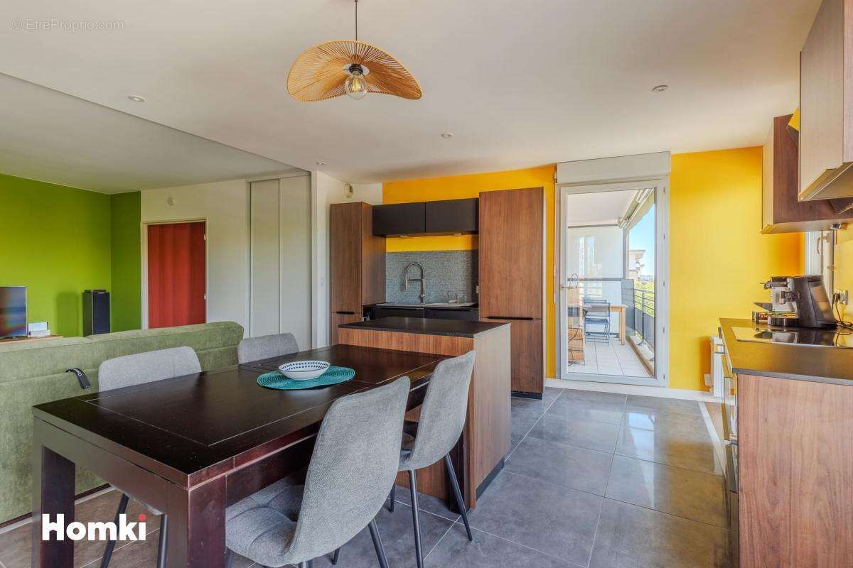 Appartement à LYON-8E