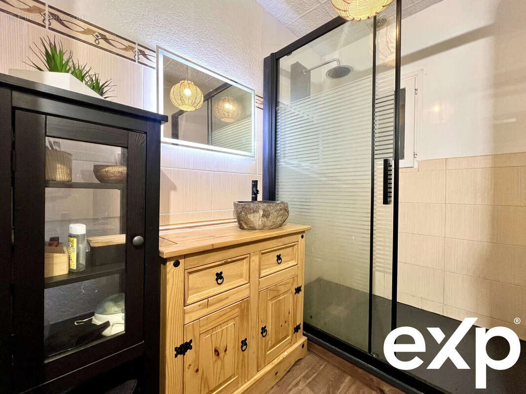 Maison à SAINT-LAURENT-DES-VIGNES