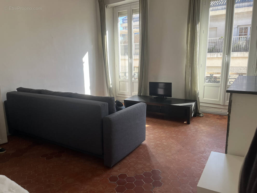 Appartement à MARSEILLE-6E