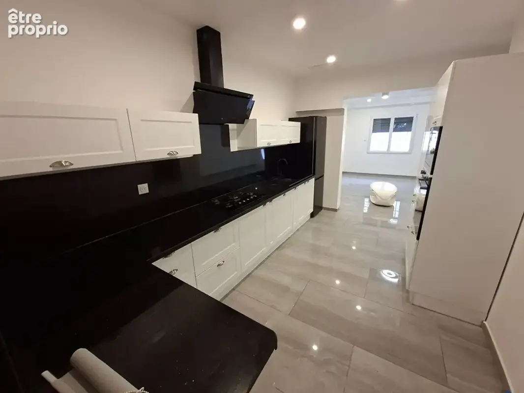 Maison de village à Fos Sur Mer 3 pièce(s) 84.31 m2 - photo 2