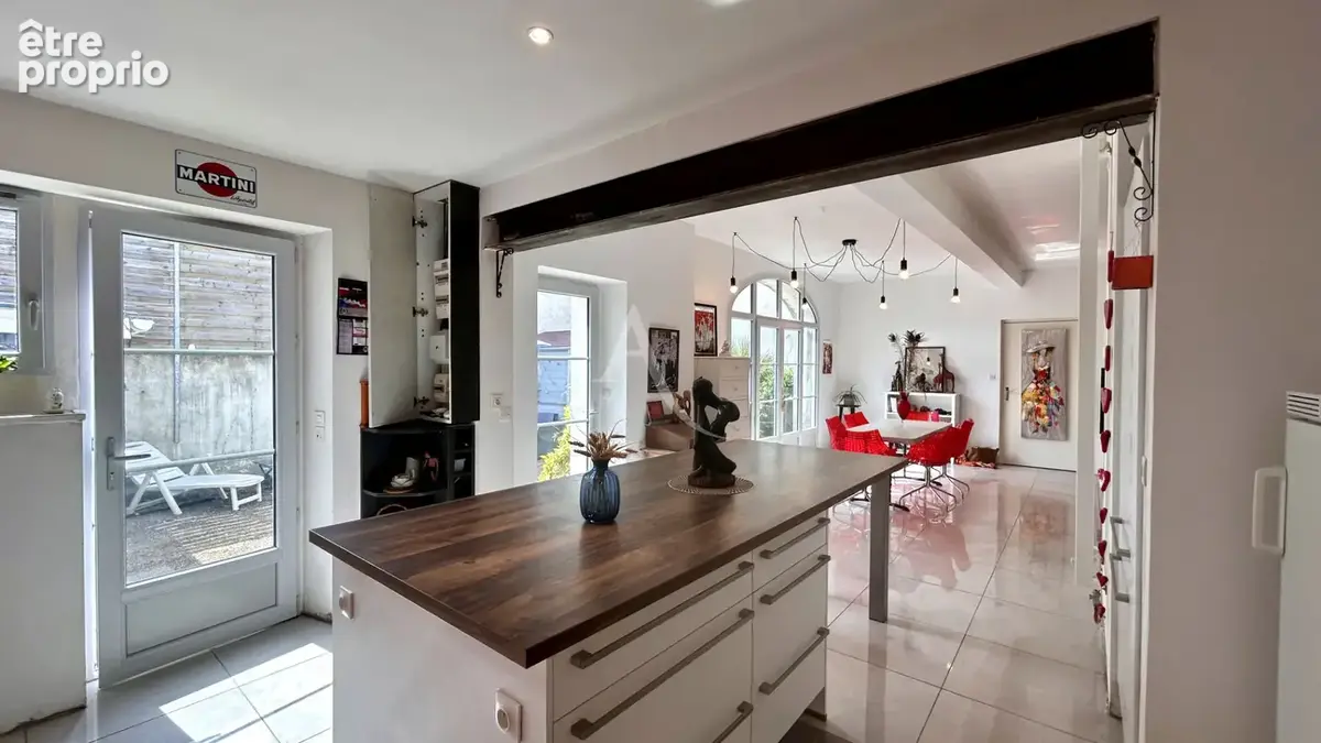 Maison de ville aux volumes remarquables, 3 chambres - photo 17