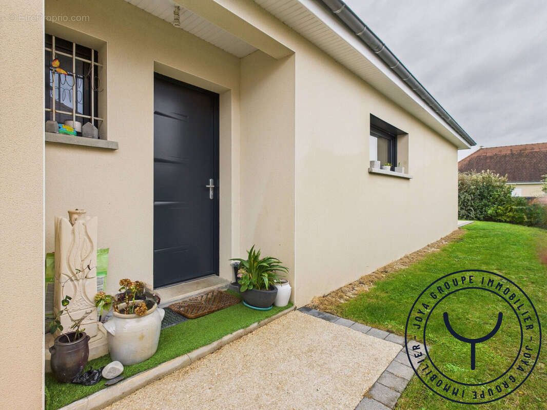 Maison à CRENEY-PRES-TROYES