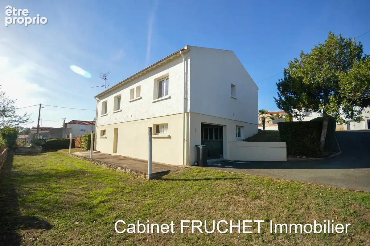 CHANTONNAY - Agréable maison - Quartier calme - photo 15