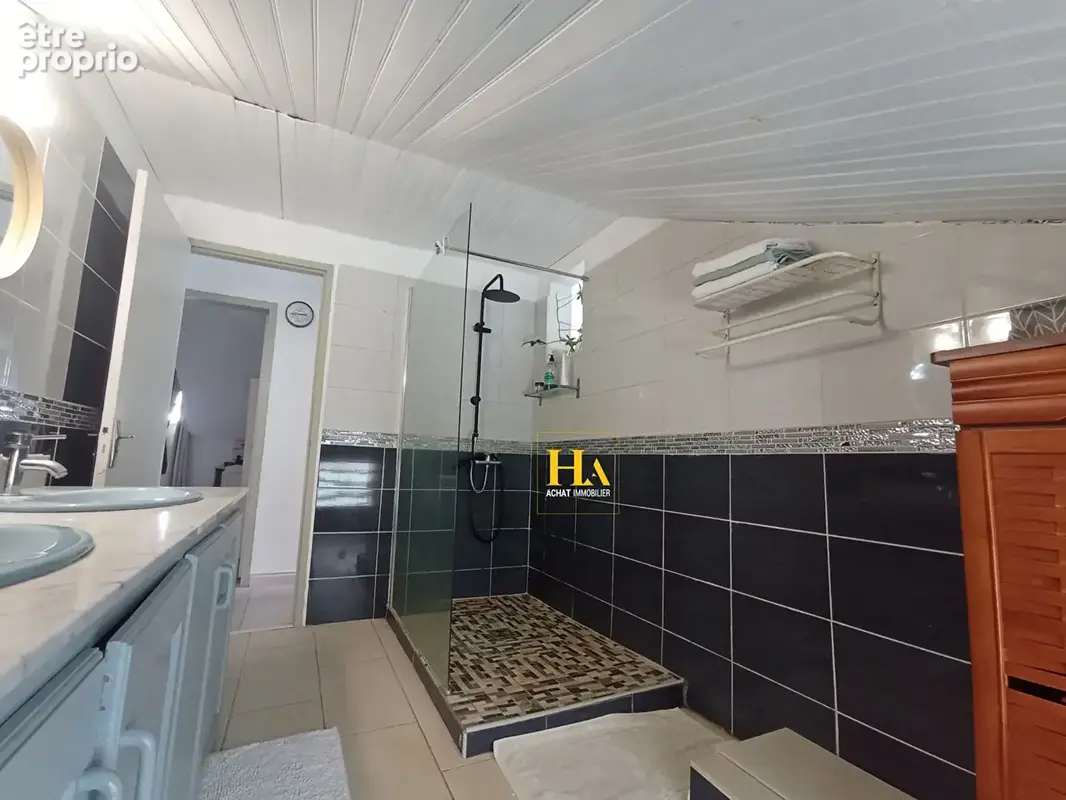 Maison 6 pièces 155 m² avec piscine, kiosque et beaux espaces extérieurs - photo 14