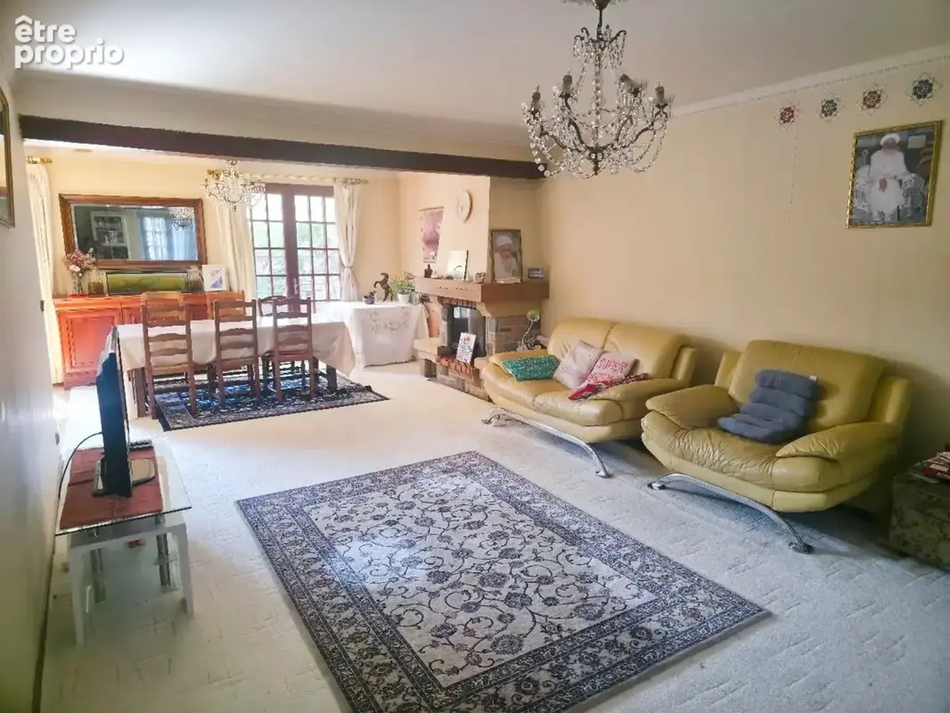 Maison à vendre 7 pièces CLICHY SOUS BOIS (93) - photo 7