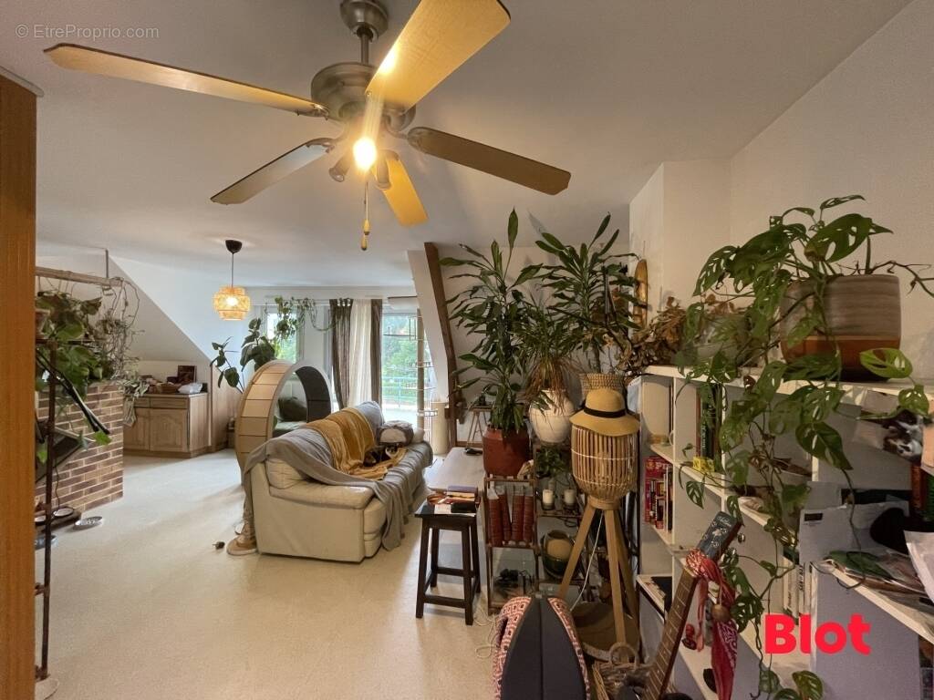 Appartement à VERN-SUR-SEICHE