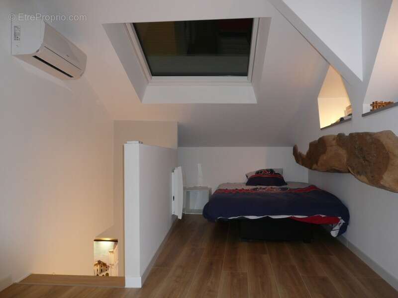  COGNAC A Vendre Superbe Maison de Ville Atypique  - photo 11