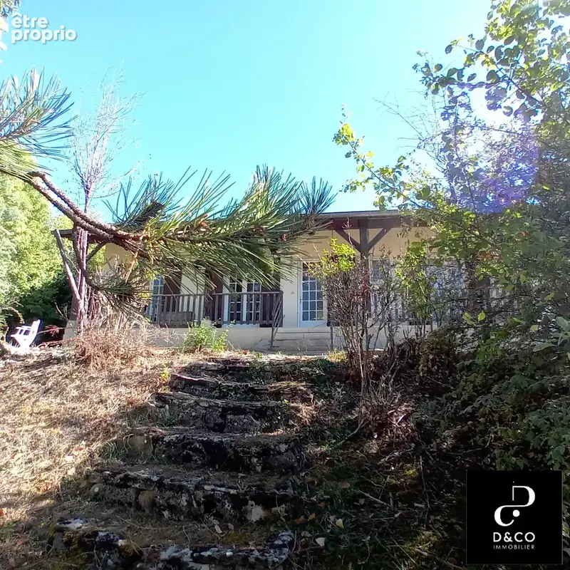 Maison à LA ROCHE-VINEUSE