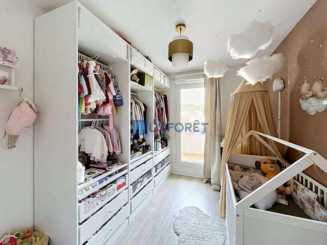 Appartement à CORBEIL-ESSONNES